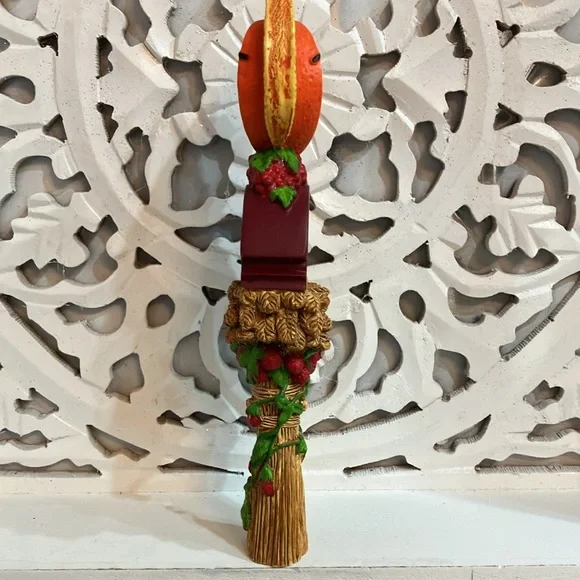 Shock Top Raspberry Wheat Beer Tap Handle - Picture 6 of 6